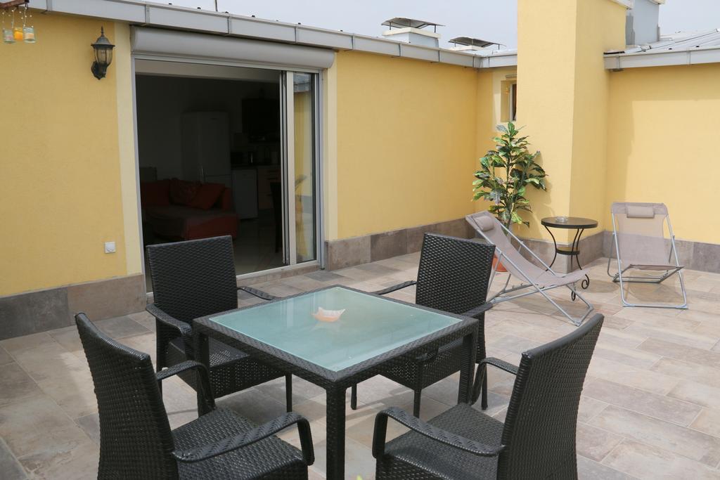 Skopje Center Apartamento Exterior foto